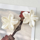 Creamy Glossy Flower Hair Claws